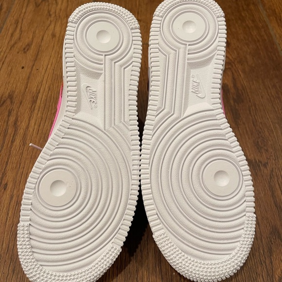 Nike Women's Red and Pink Sneakers BRAND NEW amazing for Valentine’s Day - Picture 7 of 11